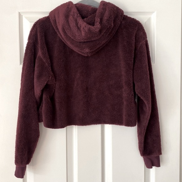 Urban Outfitters Teddy Cropped Hoodie - Picture 8 of 8